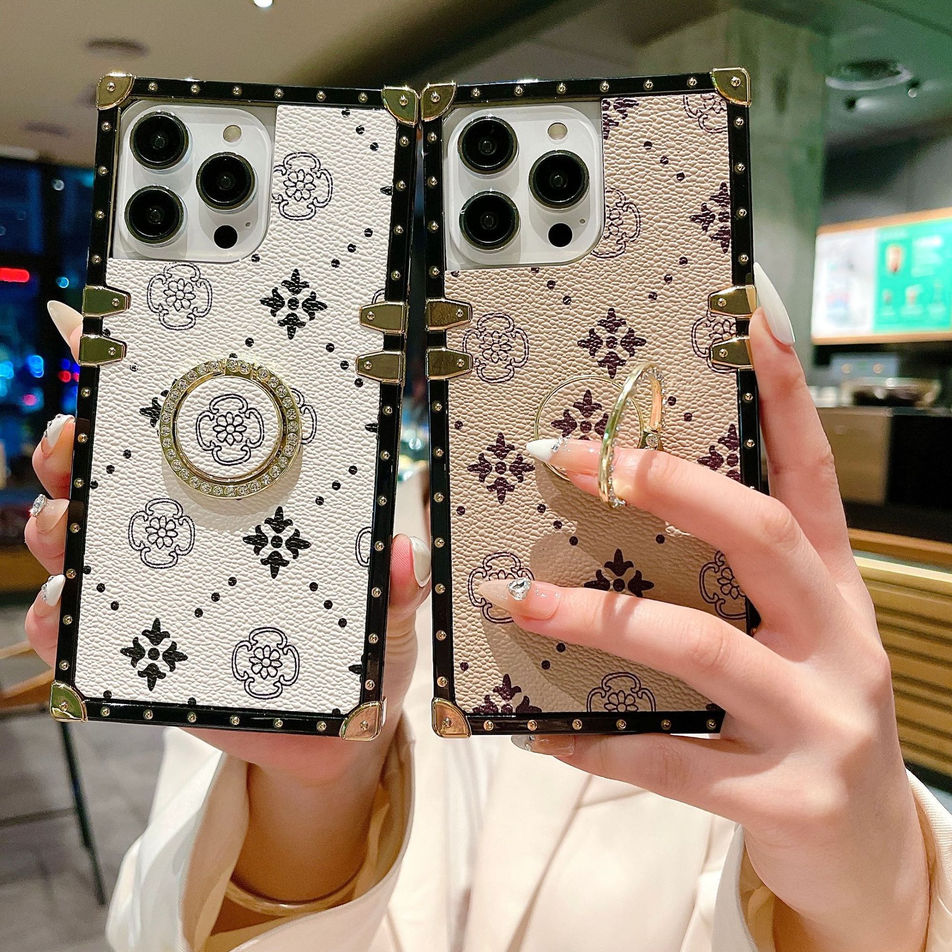 iPhone Boutique Fashion-Brand Bracket Case - Luxury Soft TPU Silhouette